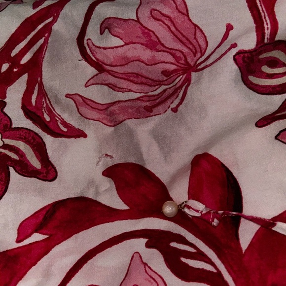 H&M Flair mini hot pink floral dress in a size XL. Light and airy. Very dainty - Picture 9 of 11